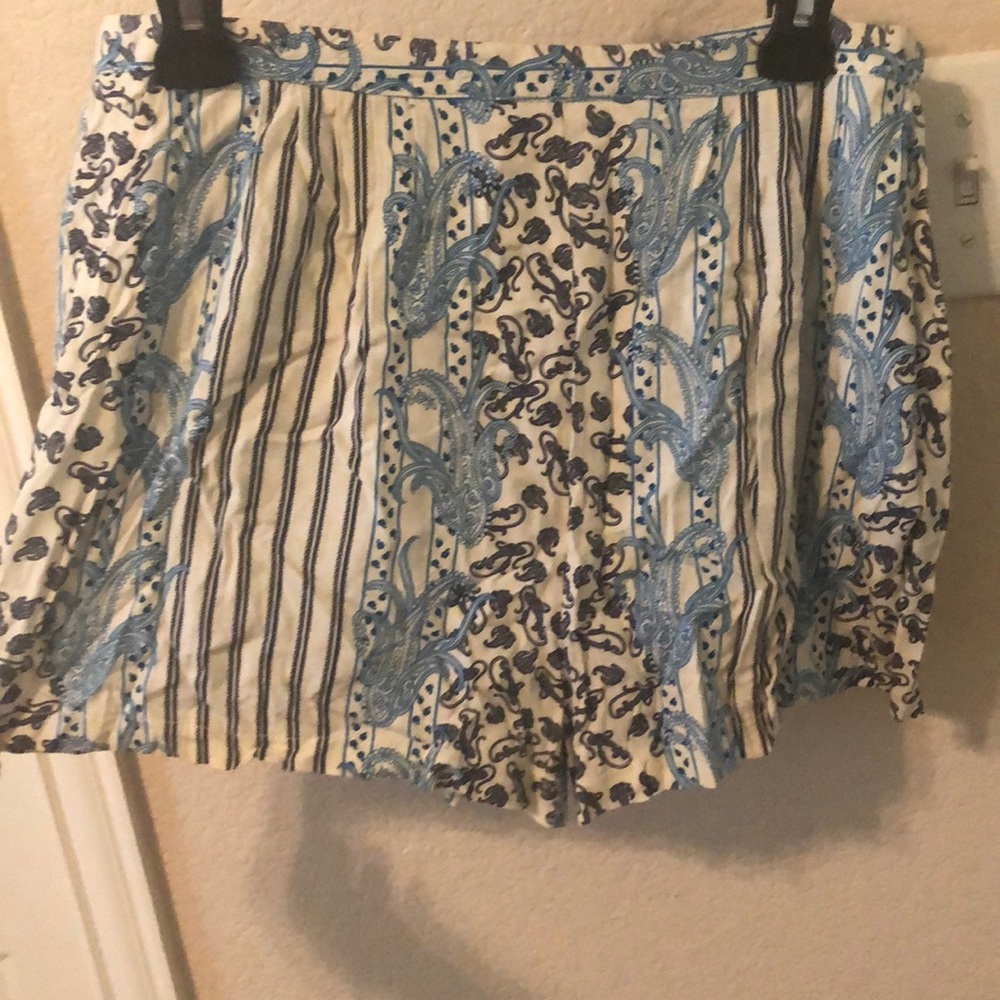 NWOT paisley and stripe flowy shorts
